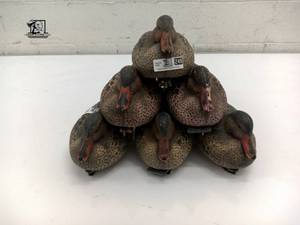 lot 249 image: 6 Avery Outdoors Duck Decoys