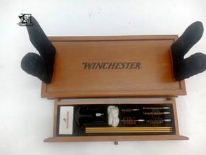 lot 264 image: WInchester Gun Cleaning Kit