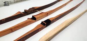 lot 275 image: 4 Hand Made Bows