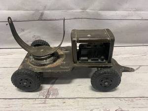 lot 39 image: Marx Press Steel Generator Trailer