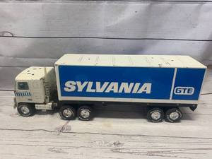 lot 57 image: Nylint Sylvania GTE Semi Truck 21 Long