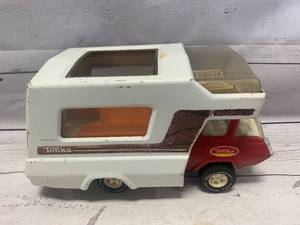 lot 58 image: 1970s Tonka Pressed Steel Camper Truck
