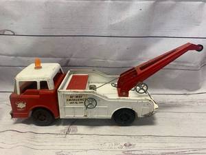 lot 61 image: Nylint Hi-Way 3400 Emergency Tow Wrecker Truck