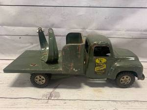 lot 67 image: Buddy L US Army Electric Searchlight Unit Truck