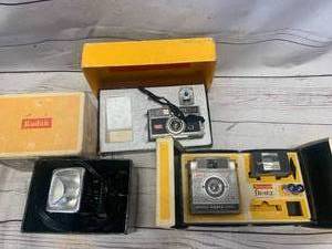 lot 94 image: Vintage Lot of Kodak Cameras