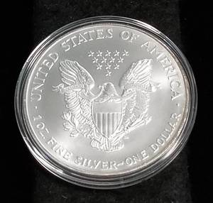 1997 AMERICAN SILVER EAGLE 1 TROY OZ. .999 FINE SILVER IN AIRTITE