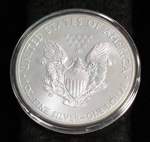 2015 AMERICAN SILVER EAGLE 1 TROY OZ. .999 FINE SILVER IN AIRTITE