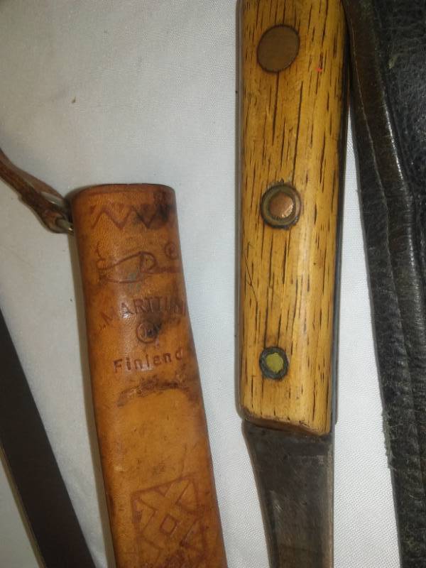 Hunting and fishing knives