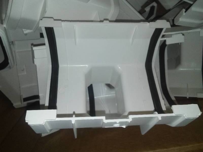 Gutter Eaves, White Down Spout connectors, approx. 20