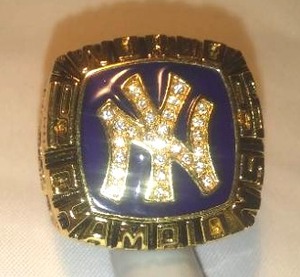 Derek Jeter New York Yankees World Series Ring.