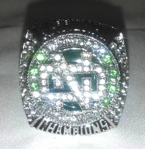 UND Fighting Sioux Hawks 2016 Hockey Champion Ring