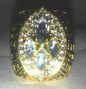 San Francisco 49er�s Super Bowl Ring.