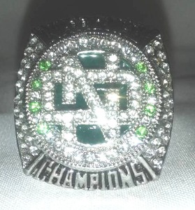 UND Fighting Sioux Hawks NCAA Hockey Championship Ring.