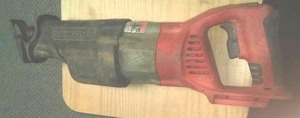 Milwaukee Sawzall � V28
