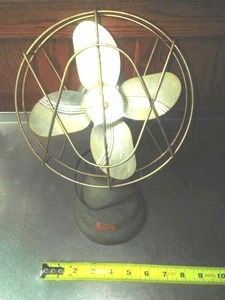 Vintage 8 in. Dominion Fan � works excellent