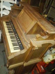 Antique Pump Organ.