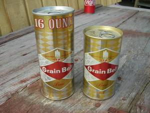 lot 94 image: 2 Vintage Grain Belt Beer Cans