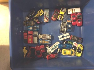 Large Die Cast LotHot WheelsMatchbox and More