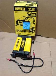 lot 14 image: DEWALT 1000-Watt Power Inverter &nbspin good condition 