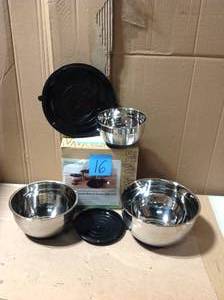 lot 16 image: Non-Slip Mixing Bowls Stainless Steel - Made By  Stylewell  &nbspin good condition 