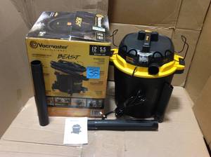 lot 38 image: Vacmaster Beast Professional Series 12 Gal. 5.5 HP WetDry Vacuum &nbspin good condition 