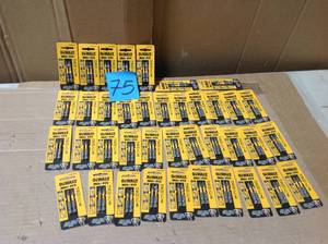 lot 75 image: dewalt-maxfit-2-in-steel-1-square-bit-2-piece &nbspin good condition 