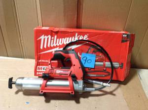 lot 90 image: Milwaukee M12 12-Volt Lithium-Ion Cordless Grease Gun (Tool-Only) &nbspin good condition 