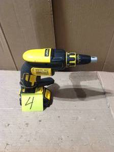 lot 4 image: DEWALT 20-Volt MAX XR Lithium-Ion Cordless Brushless Drywall Screw Gun (Tool and battery Only)  missing charger 