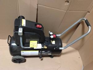 lot 36 image: Husky 8G 150 PSI Hotdog Air Compressor &nbspin good condition 