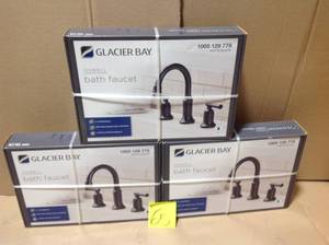lot 65 image: Oswell 8 in. Widespread 2-Handle High-Arc Bathroom Faucet in Matte Black &nbspin good condition 