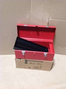 lot 79 image: URREA Heavy Duty Metal Tool Box - 17 in. X 7 12 in. X 7 in. &nbspin good condition 