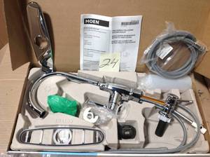 lot 24 image: Noell Single-Handle Pull-Down Noell Single-Handle Pull-Down Sprayer Kitchen Faucet with Reflex, Soap Dispenser and Power Clean in Chromeex, Soap Dispenser and Power Clean in Chrome in good condition 