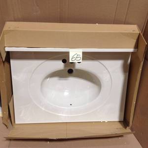 lot 65 image: WHITE BATHROOM SINK in good condition 