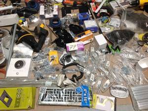 lot 77 image: MIX LOT OF ASSORTED ITEMS 