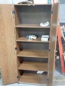 5 shelf cabinet with locking doors