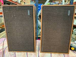 lot 12 image: Ampex Model 516 Full Range Speakers 14 12 Tall