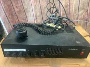 lot 53 image: Bogen CTS-1100 PA Amplifier