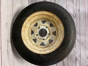 lot 81 image: 5.30-12 Trailer Tire