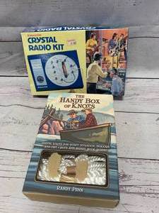 lot 82 image: Vintage Crystal Radio & Book of Knots
