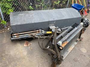 Caterpillar BA18 Sweeper