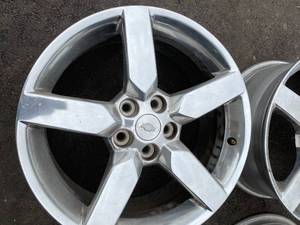 20 Chevrolet Camaro Wheels