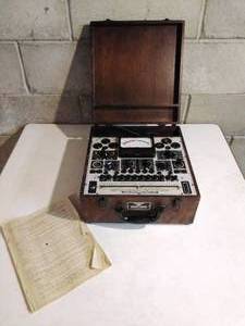 lot 7 image: Electronamic Tube and Set Tester