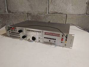 lot 31 image: NU DATA Test Set R-922B-1