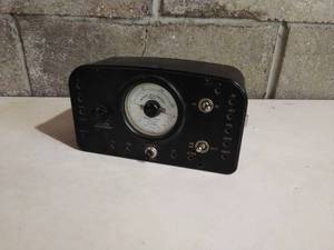 lot 42 image: 2 Amp Meters