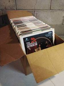 lot 45 image: Collection of SelectaVision VideoDiscs by RCA