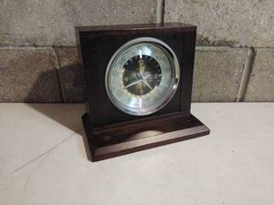 lot 67 image: Bulova Mantle Clock