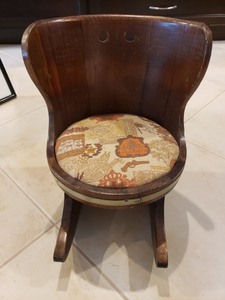 lot 48 image: Adorable Childrens Barrel  Rocking Chair