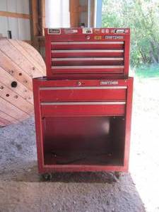 lot 15 image: Craftsman Tool box