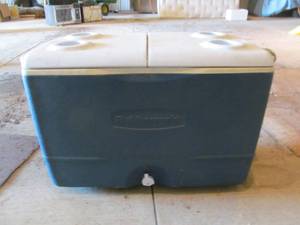 lot 25 image: cooler