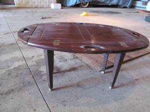 lot 38 image: unique table